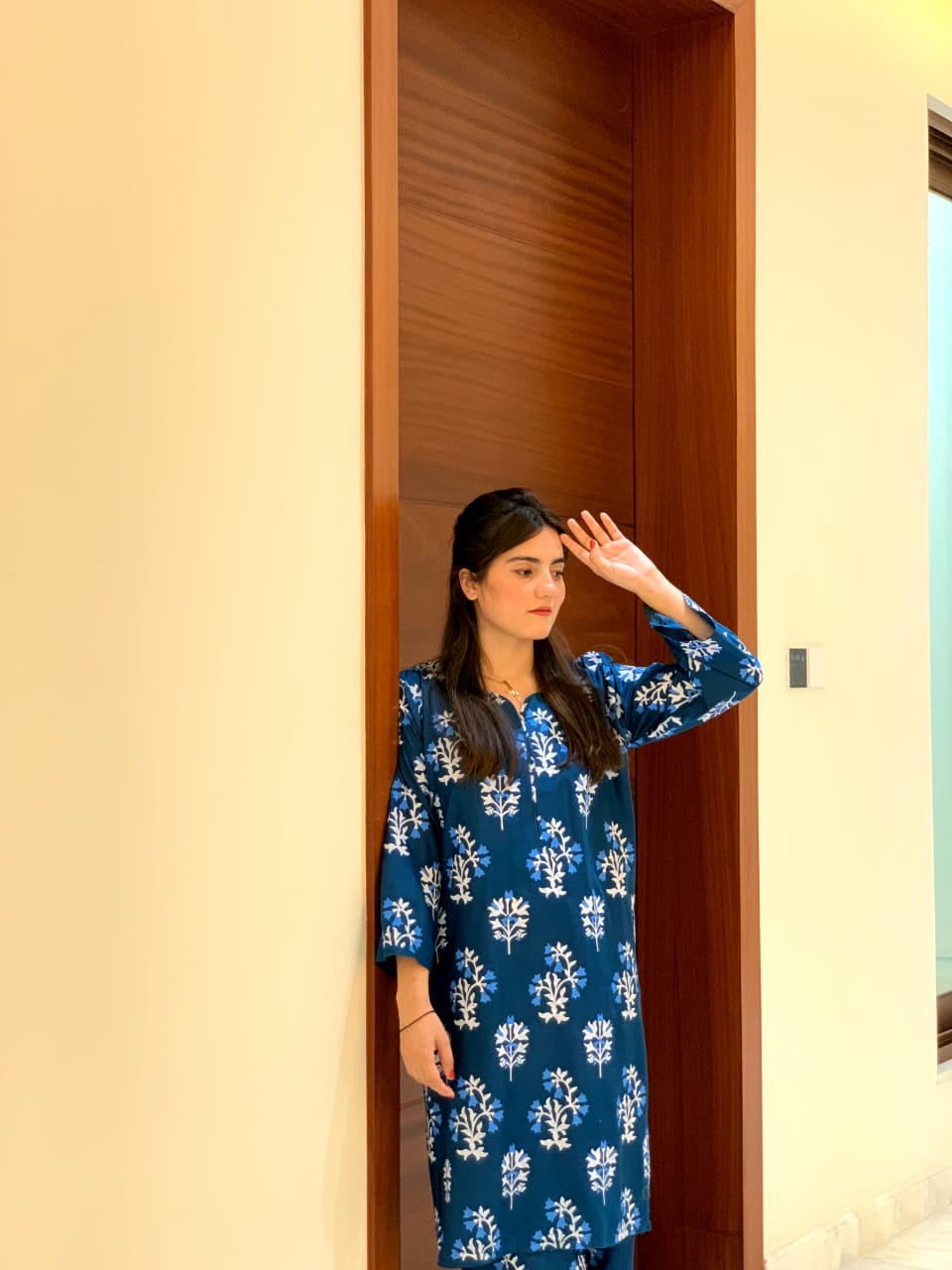 KANWAL DESIGN LADIES 2PCS